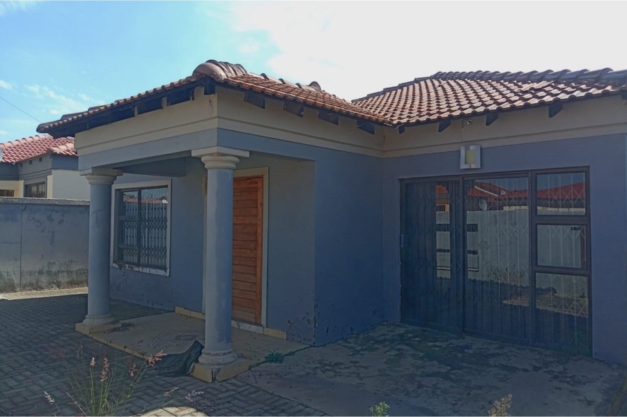 To Let 3 Bedroom Property for Rent in Protea Glen Gauteng