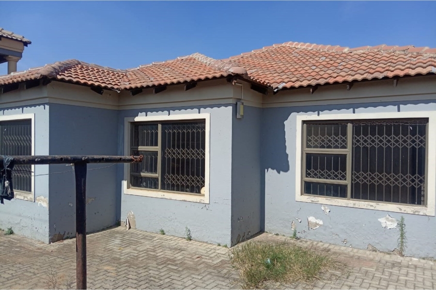 To Let 3 Bedroom Property for Rent in Protea Glen Gauteng