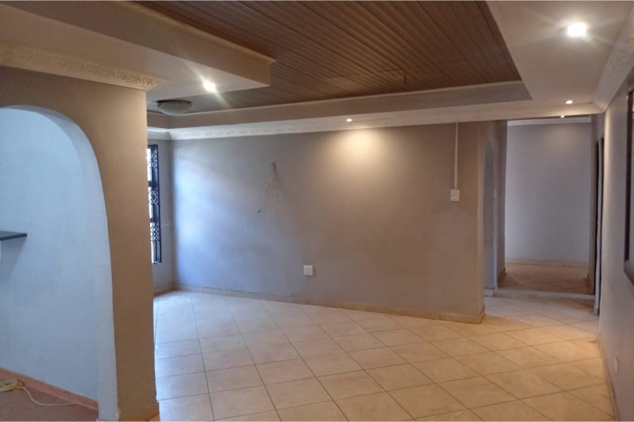 To Let 3 Bedroom Property for Rent in Protea Glen Gauteng