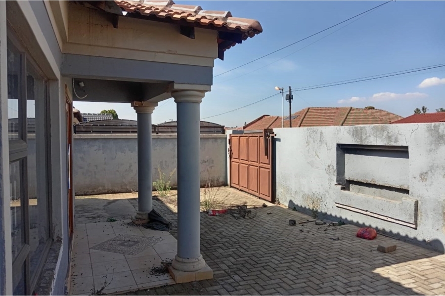 To Let 3 Bedroom Property for Rent in Protea Glen Gauteng