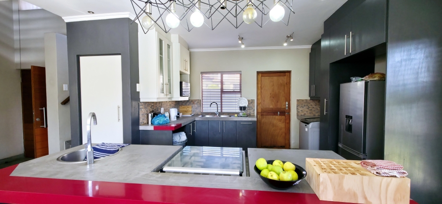 3 Bedroom Property for Sale in Olympus AH Gauteng