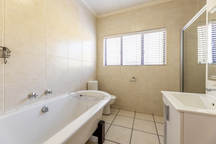 3 Bedroom Property for Sale in Sunninghill Gauteng