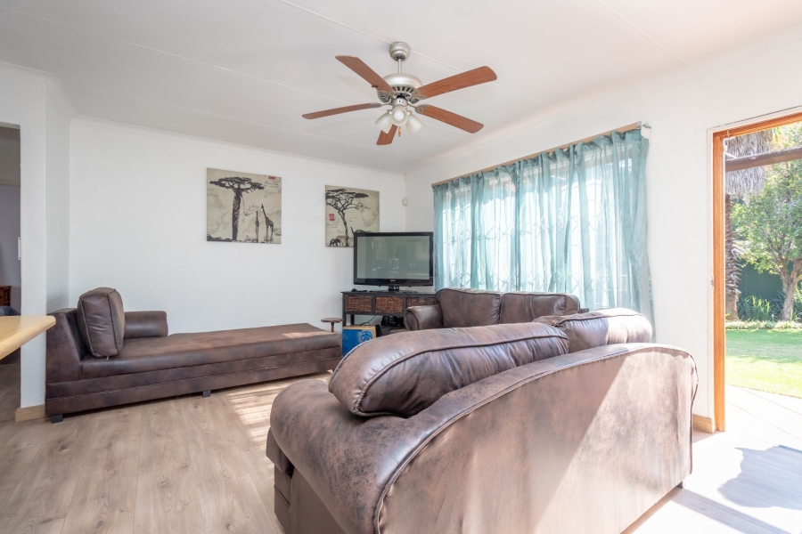 To Let 2 Bedroom Property for Rent in Noordheuwel Gauteng