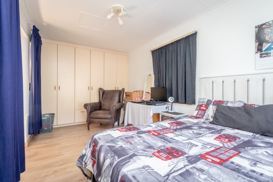 To Let 2 Bedroom Property for Rent in Noordheuwel Gauteng
