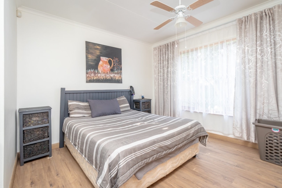 To Let 2 Bedroom Property for Rent in Noordheuwel Gauteng