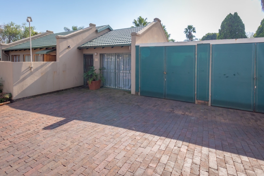 To Let 2 Bedroom Property for Rent in Noordheuwel Gauteng
