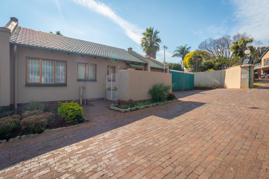 To Let 2 Bedroom Property for Rent in Noordheuwel Gauteng