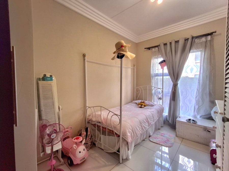 2 Bedroom Property for Sale in Ravenswood Gauteng