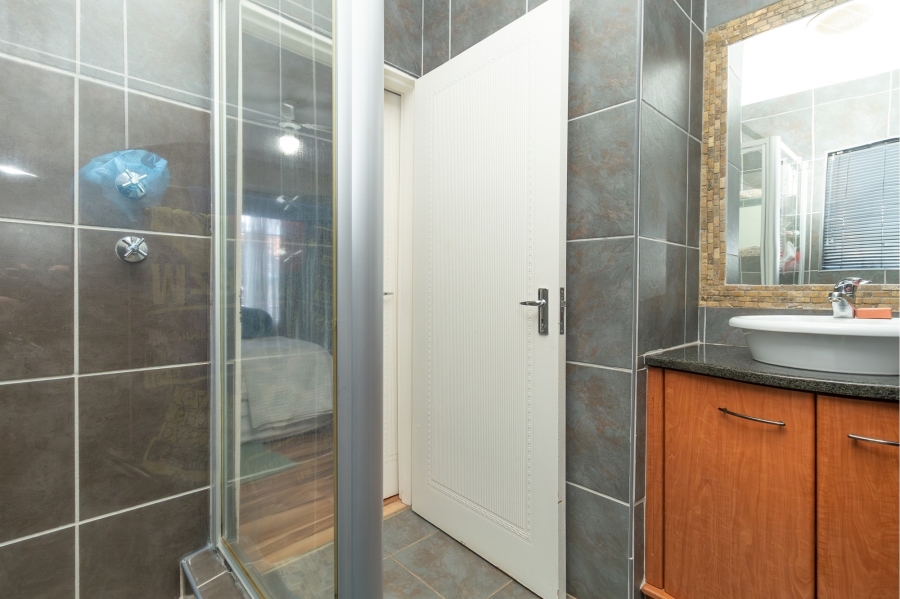 3 Bedroom Property for Sale in Chancliff A H Gauteng