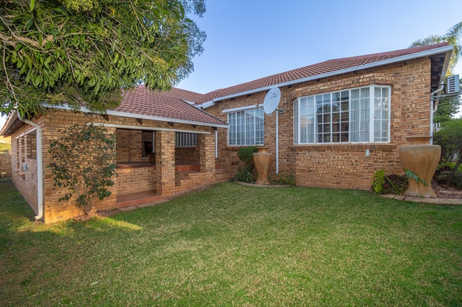 3 Bedroom Property for Sale in Chancliff A H Gauteng