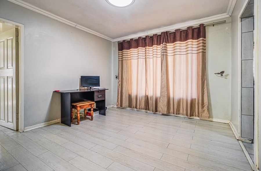 3 Bedroom Property for Sale in Buurendal Gauteng