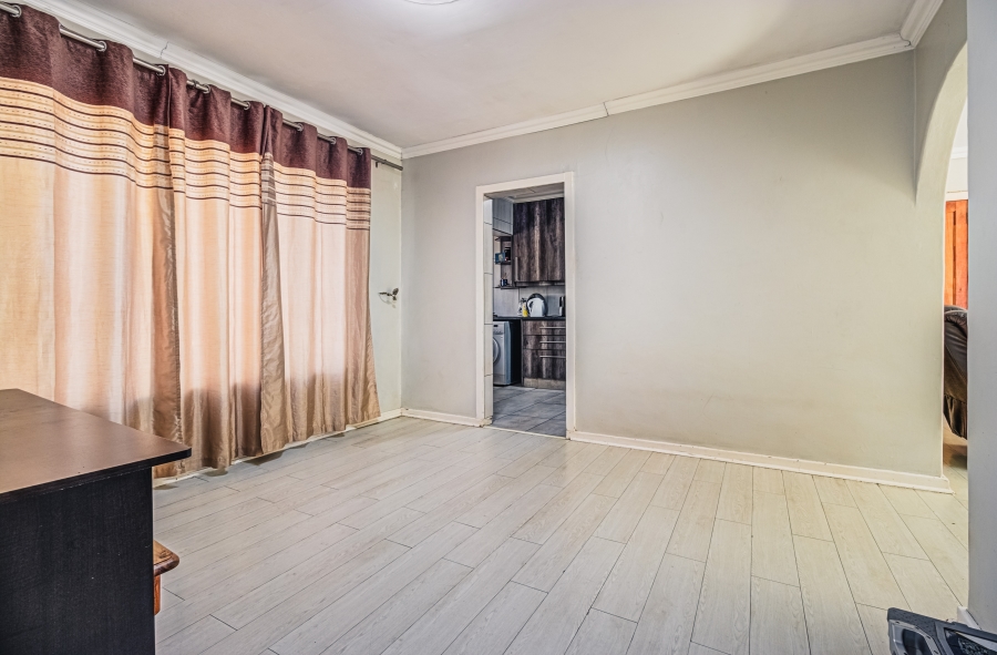 3 Bedroom Property for Sale in Buurendal Gauteng