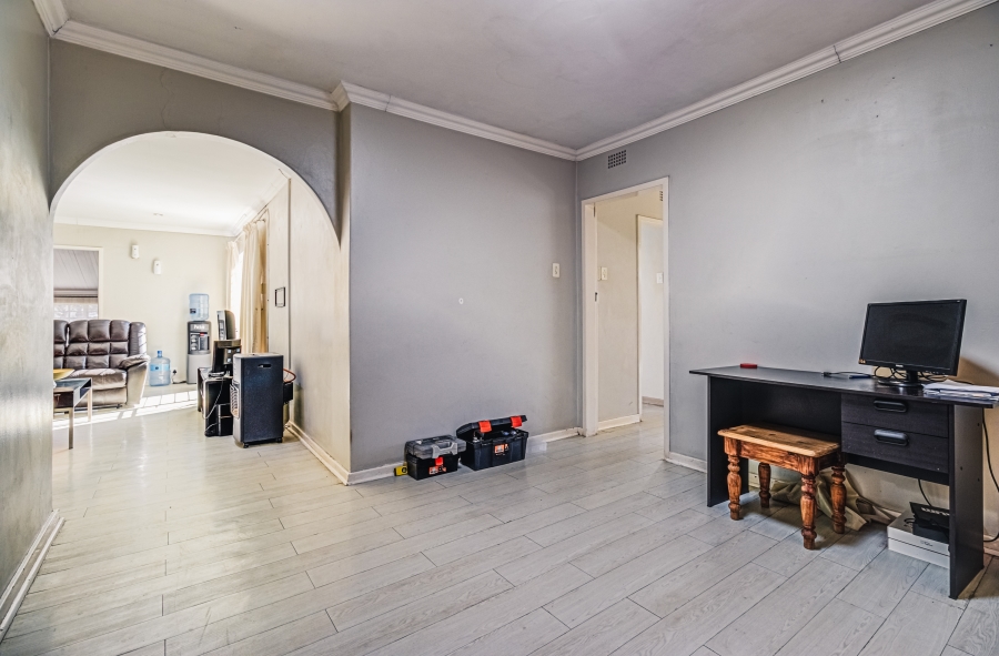 3 Bedroom Property for Sale in Buurendal Gauteng
