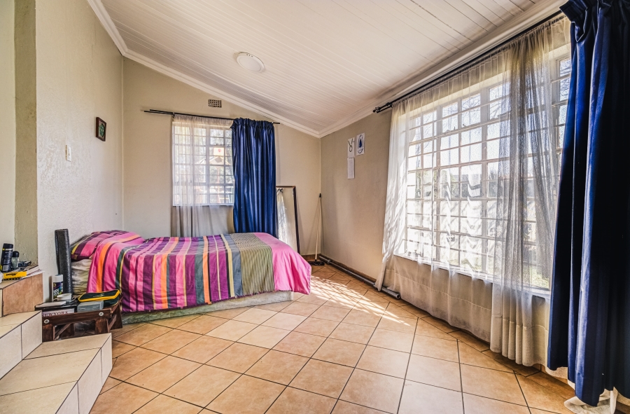 3 Bedroom Property for Sale in Buurendal Gauteng