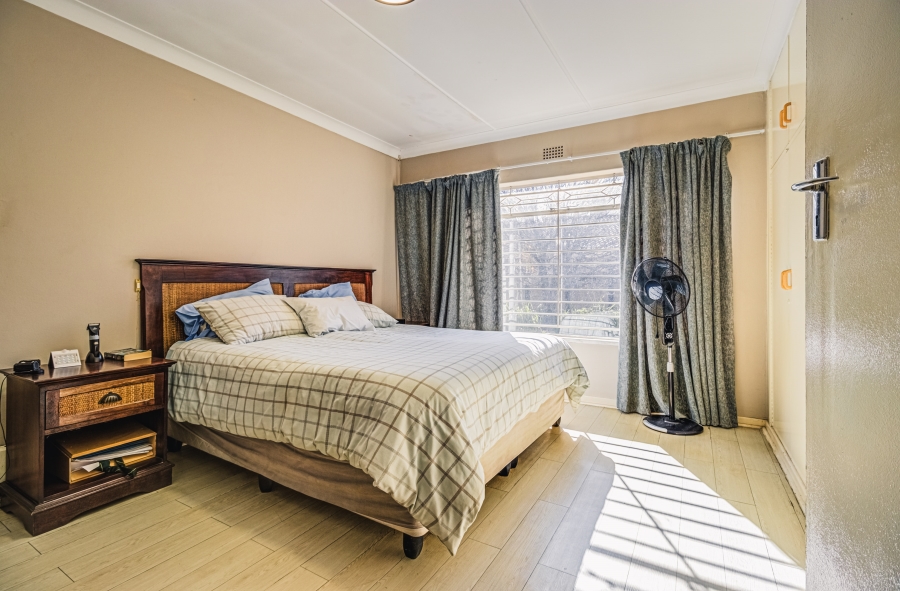 3 Bedroom Property for Sale in Buurendal Gauteng