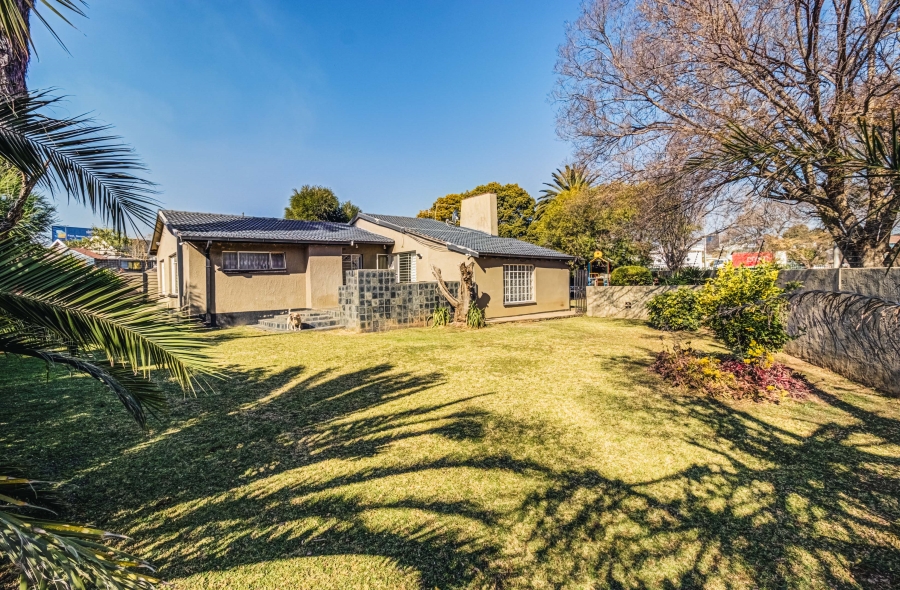3 Bedroom Property for Sale in Buurendal Gauteng