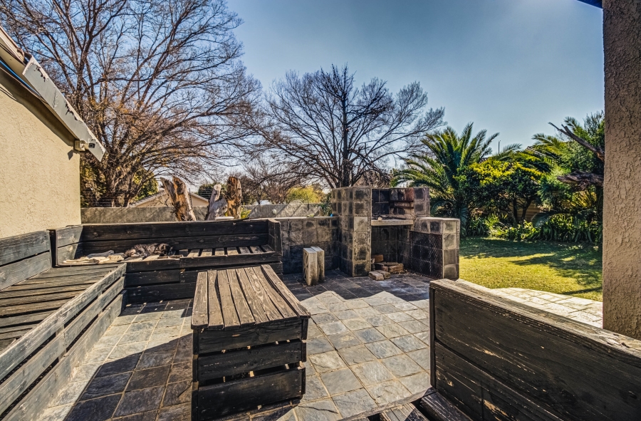 3 Bedroom Property for Sale in Buurendal Gauteng