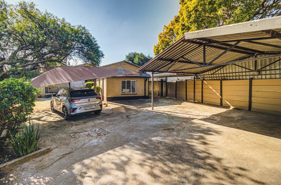 3 Bedroom Property for Sale in Buurendal Gauteng