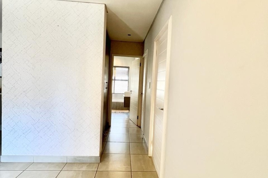 3 Bedroom Property for Sale in Broadacres Gauteng