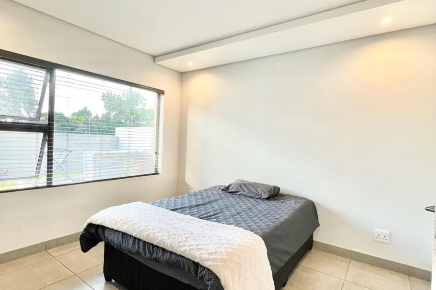 3 Bedroom Property for Sale in Broadacres Gauteng