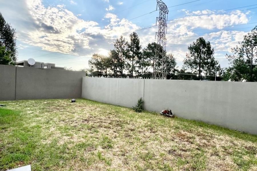 3 Bedroom Property for Sale in Broadacres Gauteng