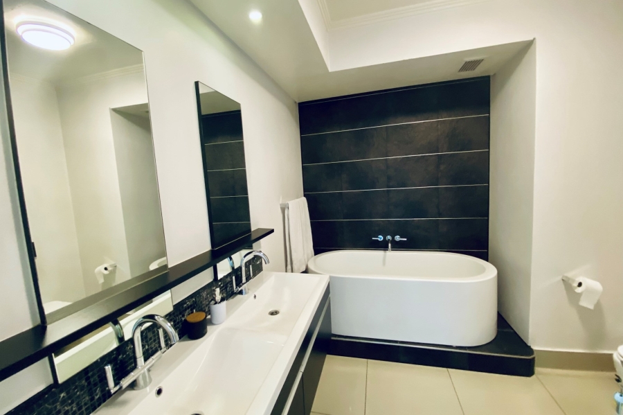 To Let 2 Bedroom Property for Rent in Morningside Gauteng