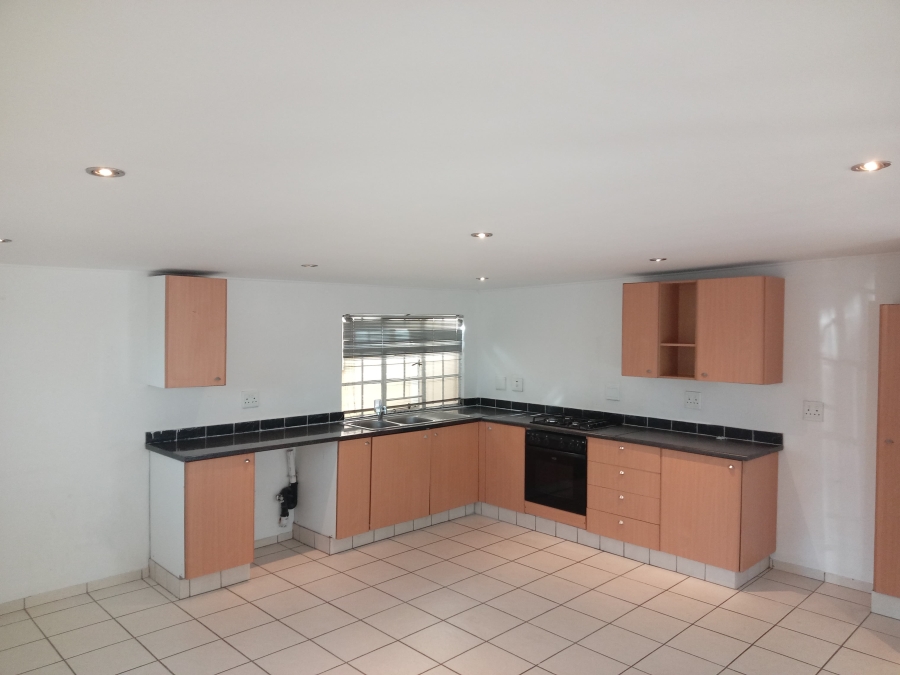 To Let 1 Bedroom Property for Rent in Ferndale Gauteng