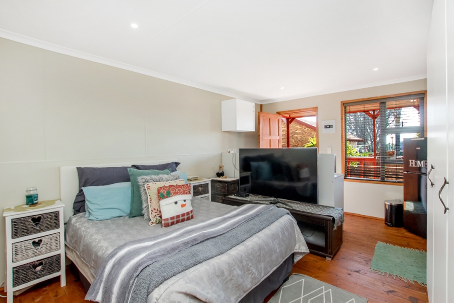 3 Bedroom Property for Sale in Honeydew Ridge Gauteng