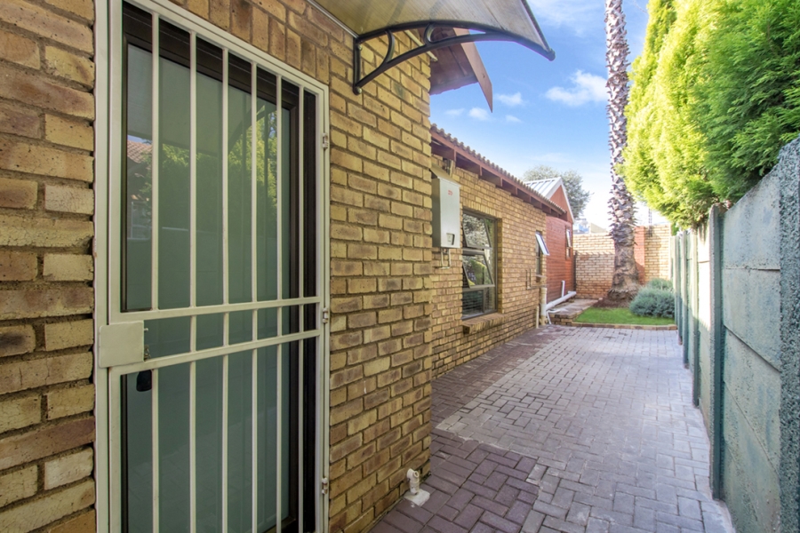 3 Bedroom Property for Sale in Honeydew Ridge Gauteng