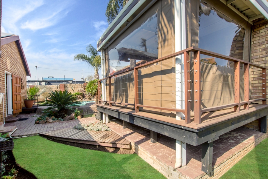 3 Bedroom Property for Sale in Honeydew Ridge Gauteng