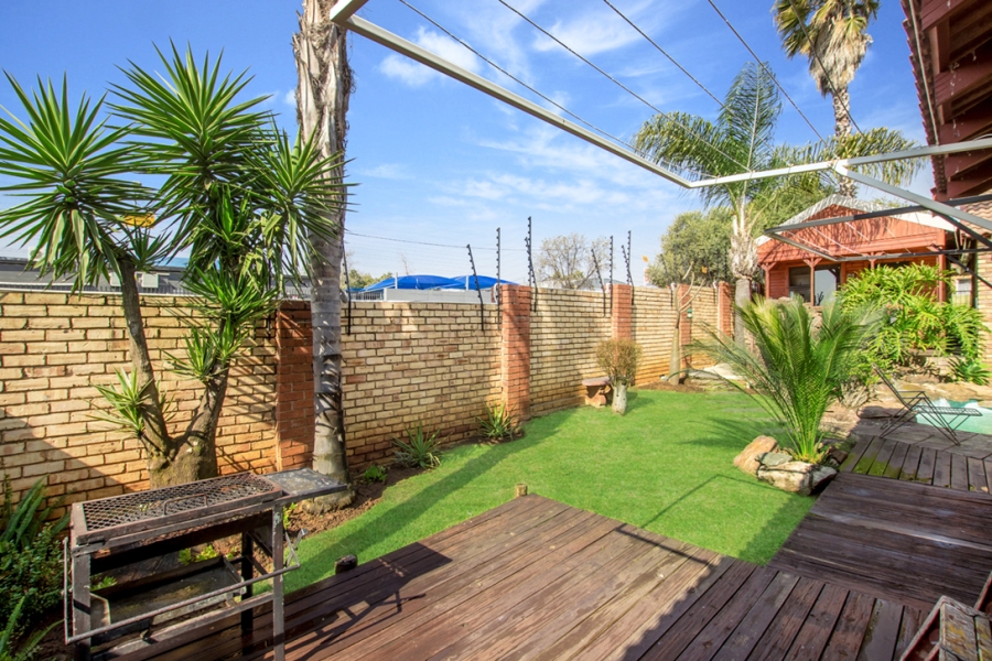 3 Bedroom Property for Sale in Honeydew Ridge Gauteng