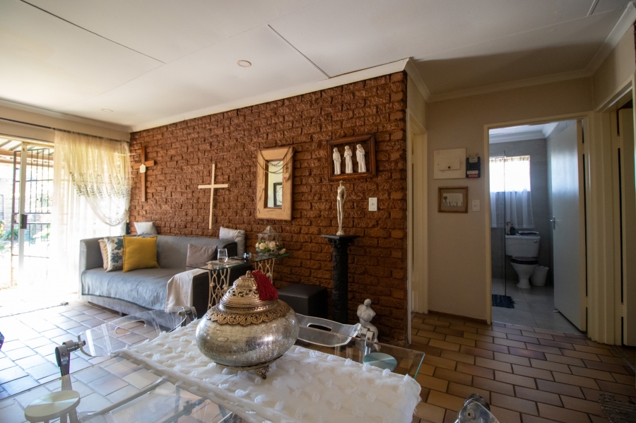 To Let 2 Bedroom Property for Rent in Moreleta Park Gauteng