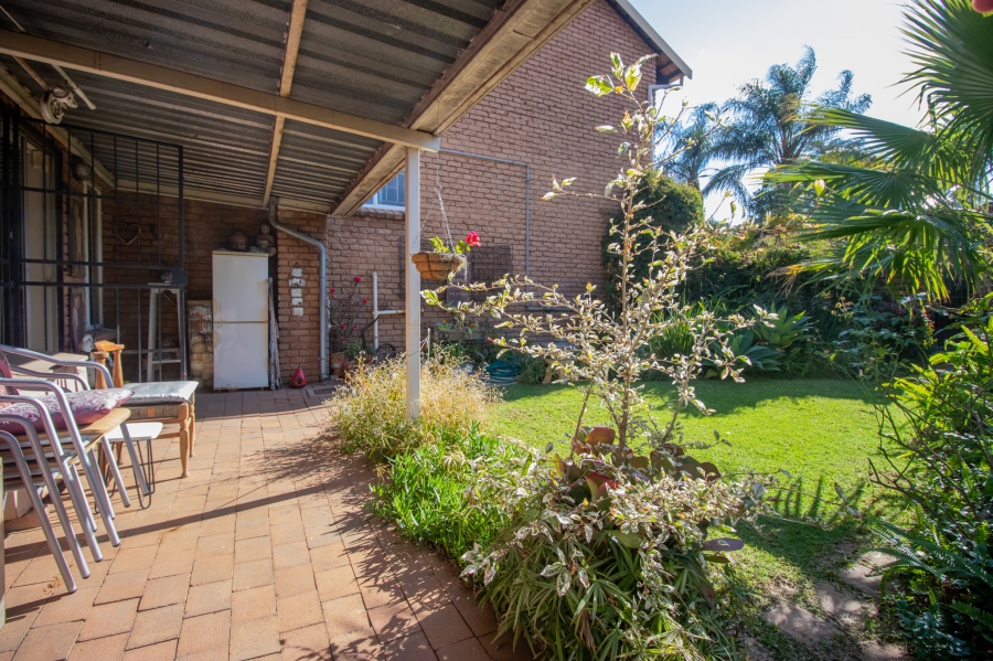 To Let 2 Bedroom Property for Rent in Moreleta Park Gauteng