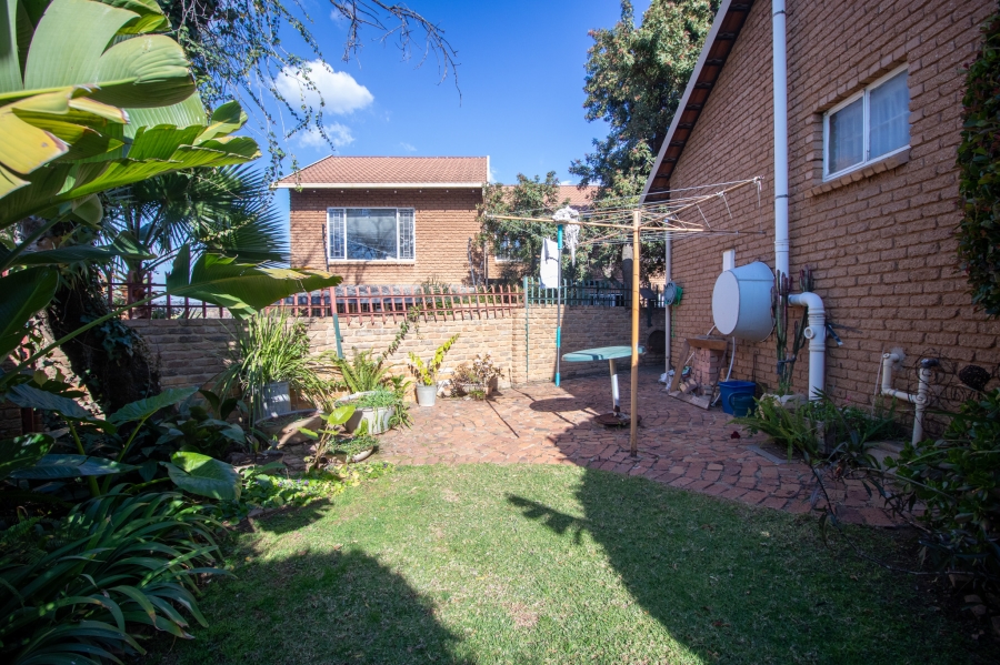 To Let 2 Bedroom Property for Rent in Moreleta Park Gauteng