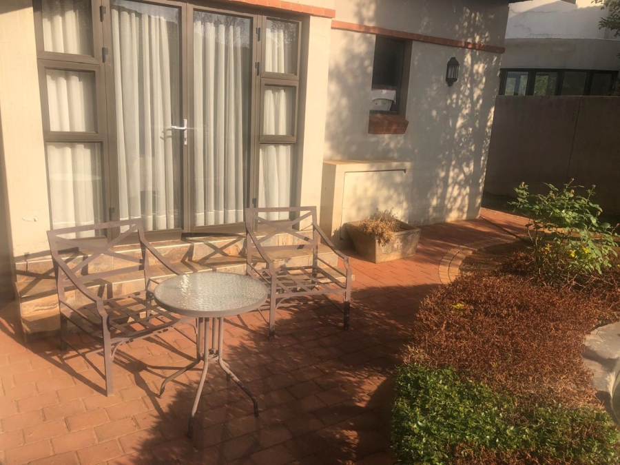 To Let 1 Bedroom Property for Rent in Silver Lakes Golf Estate Gauteng