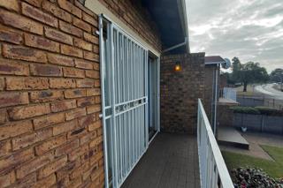 2 Bedroom Property for Sale in Albemarle Gauteng