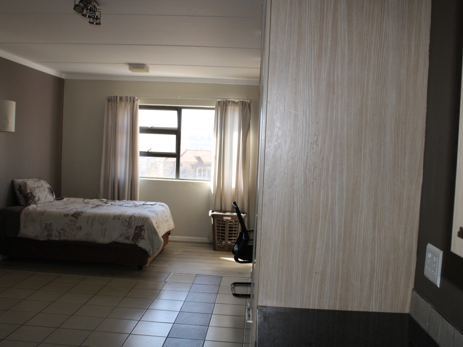 To Let 0 Bedroom Property for Rent in Fourways Gauteng