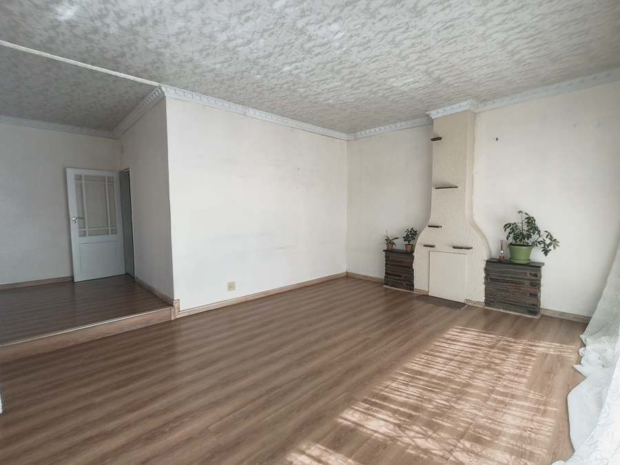 To Let 3 Bedroom Property for Rent in Lindhaven Gauteng