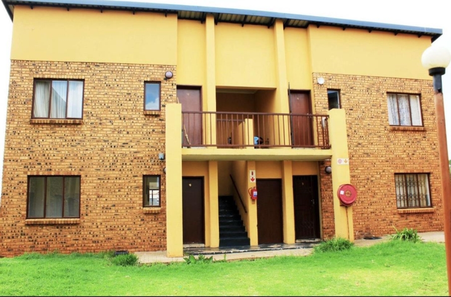 2 Bedroom Property for Sale in Dawn Park Gauteng