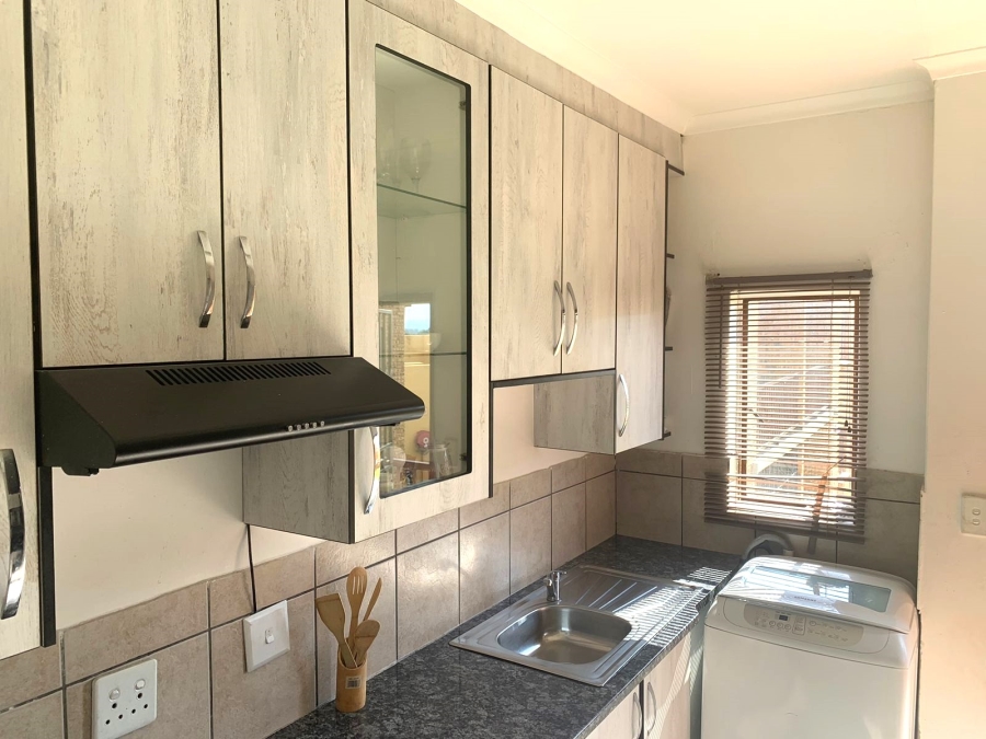 2 Bedroom Property for Sale in Dawn Park Gauteng