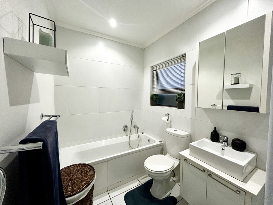 To Let 1 Bedroom Property for Rent in Barbeque Downs Gauteng