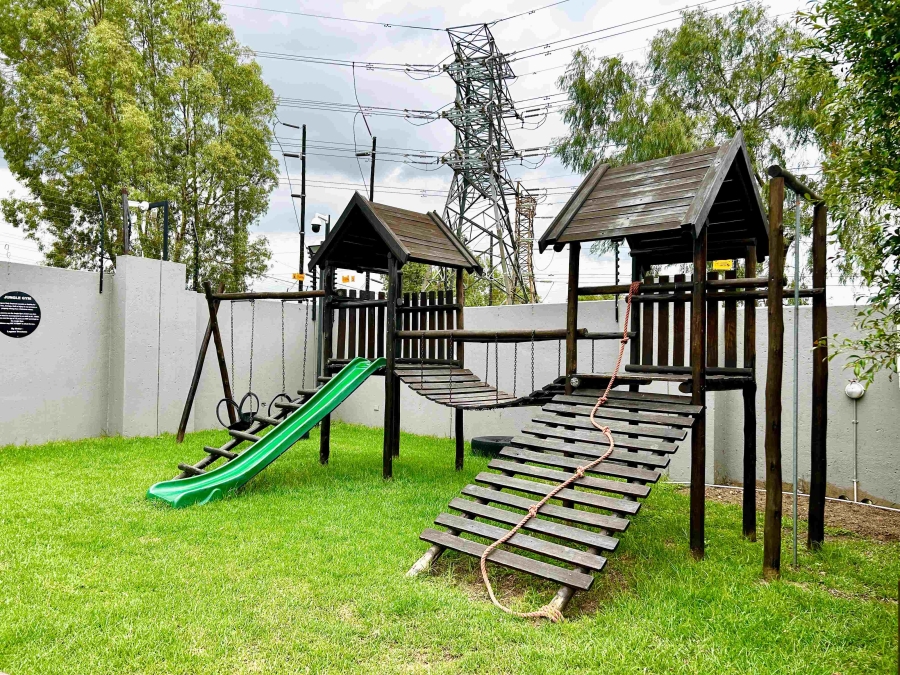 To Let 1 Bedroom Property for Rent in Barbeque Downs Gauteng