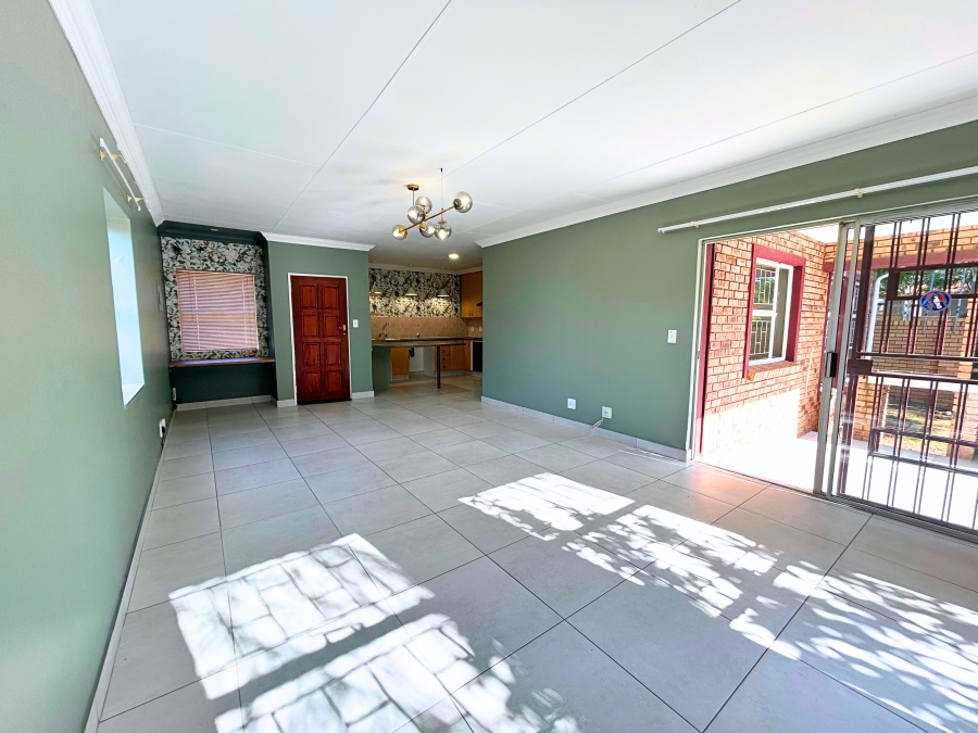 2 Bedroom Property for Sale in Amberfield Gauteng