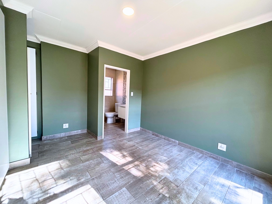 2 Bedroom Property for Sale in Amberfield Gauteng