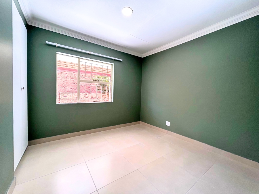 2 Bedroom Property for Sale in Amberfield Gauteng