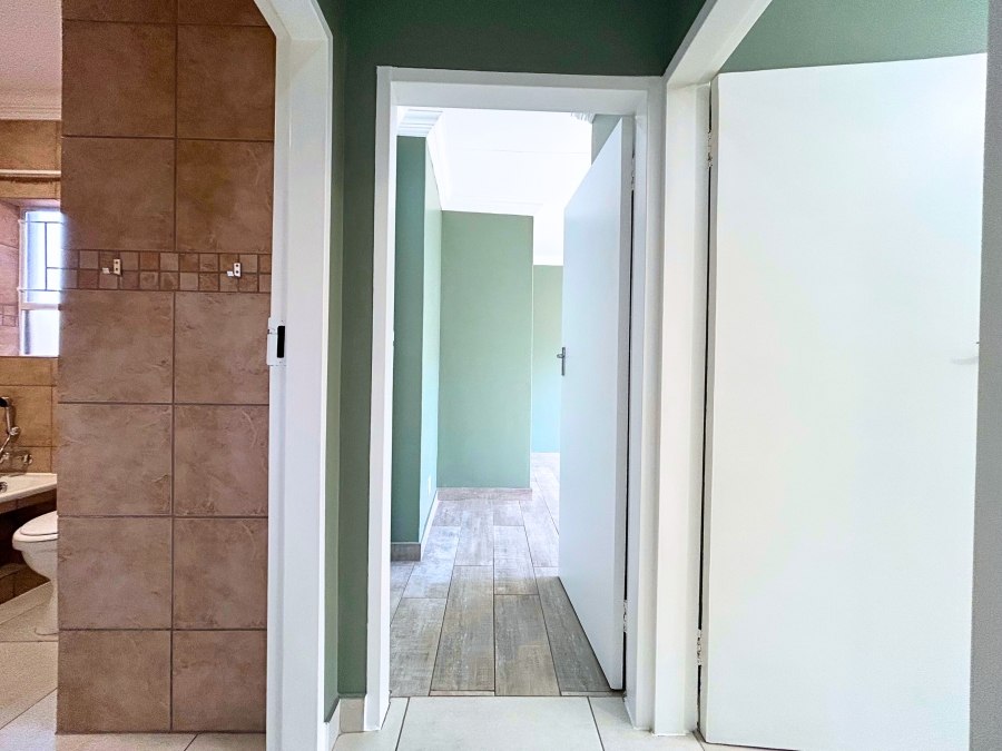 2 Bedroom Property for Sale in Amberfield Gauteng