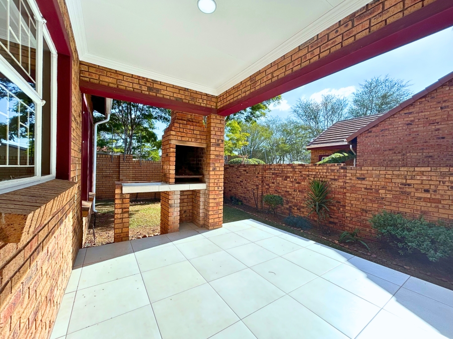 2 Bedroom Property for Sale in Amberfield Gauteng