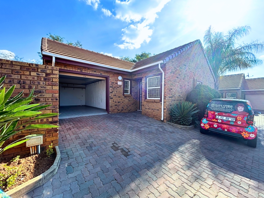 2 Bedroom Property for Sale in Amberfield Gauteng