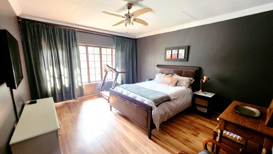 4 Bedroom Property for Sale in Eldoraigne Gauteng