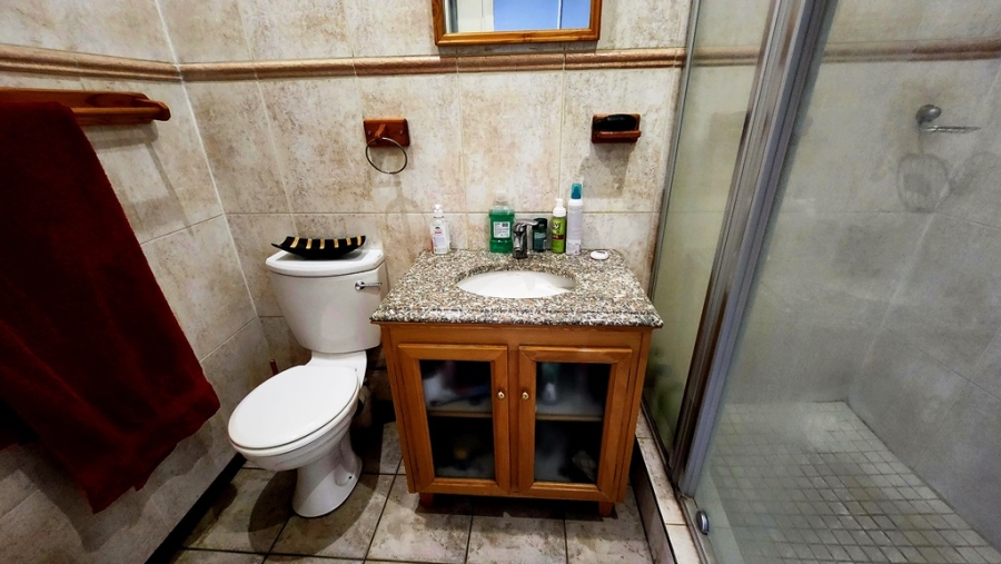 4 Bedroom Property for Sale in Eldoraigne Gauteng